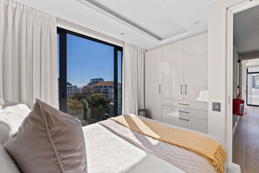 4 Bedroom Property for Sale in Bantry Bay Western Cape